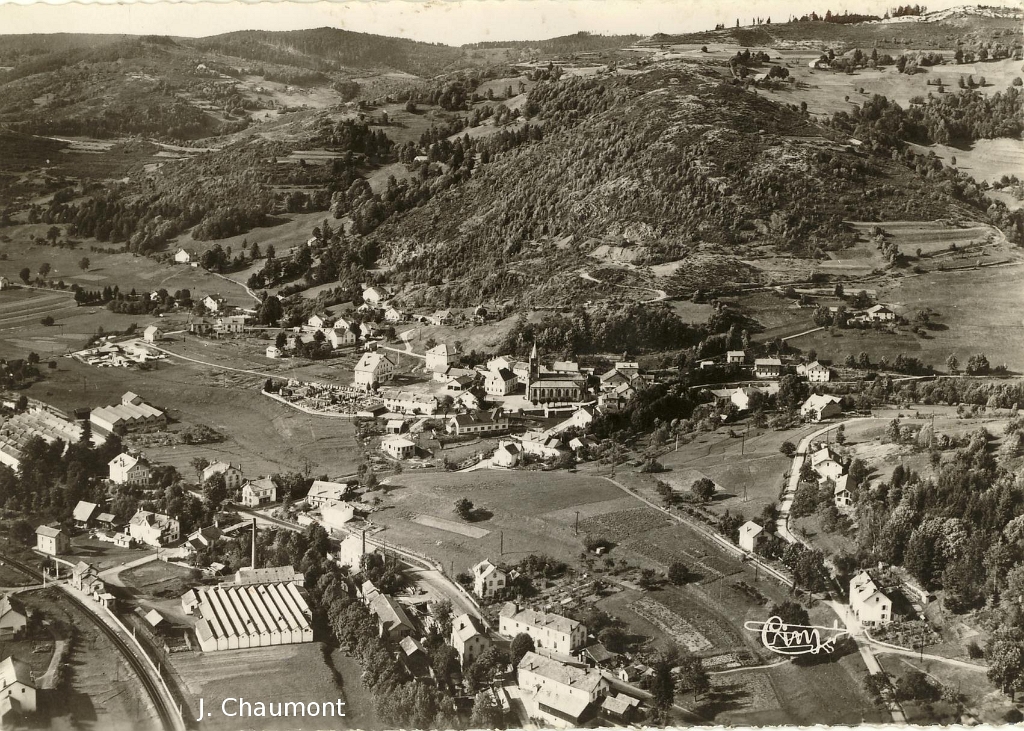 Fresse-sur-Moselle. - Vue panoramique aérienne.JPG